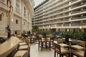 Hotel Embassy Suites Alexandria - Old Town