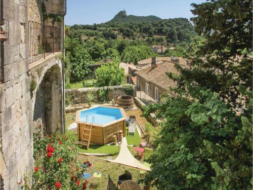 Four-bedroom Holiday Home In Viviers