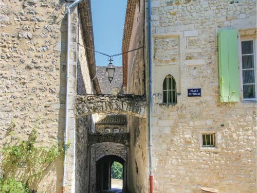 Four-bedroom Holiday Home In Viviers