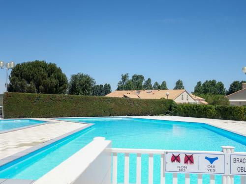 Apartamento Holiday Home Les Charmilles.6