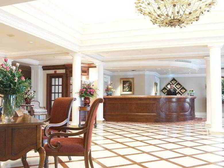 Hotel Queen's Landing Inn- Traditional Room