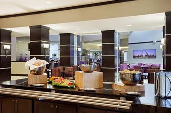 Hotel Embassy Suites St. Louis - Airport
