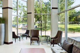 Hotel Embassy Suites St. Louis - Airport