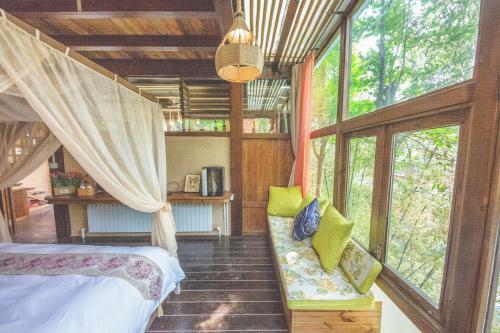 Guyue Resort