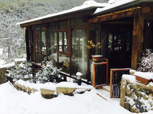 Guyue Resort