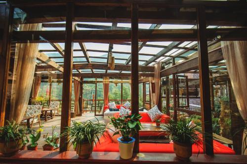 Guyue Resort