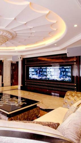 Lake Piedmont International Hotel