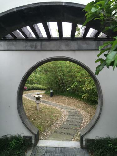 Taihu Lake King Apartment