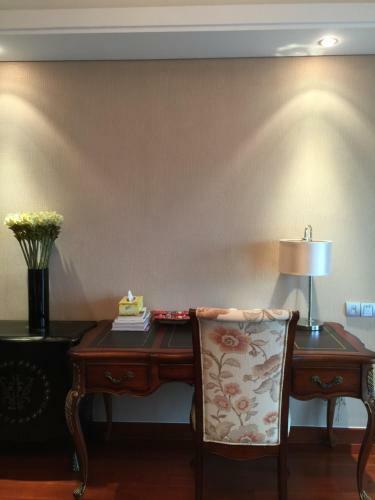 Taihu Lake King Apartment