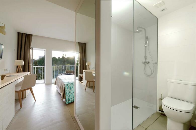 Hotel Fergus Style Palmanova