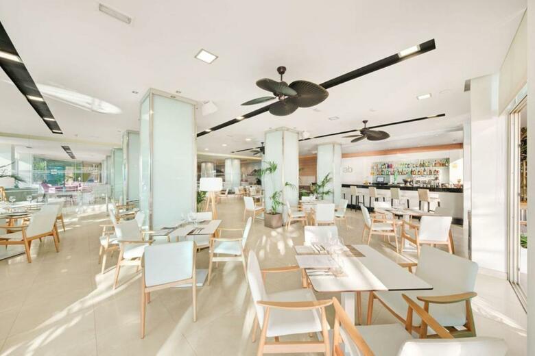 Hotel Agua Beach