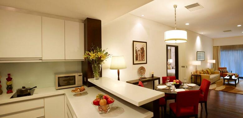 Hotel Somerset Greenways