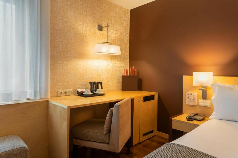 Hotel Hf F�nix Urban