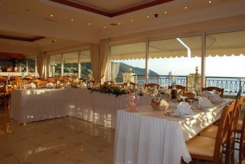 Aloha Hotel