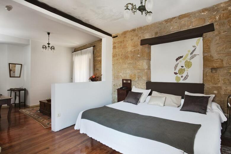 Hotel Senorio De Brinas