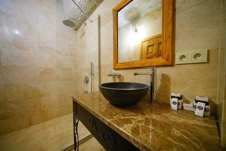 Bed & Breakfast Cave Hotel Saksagan