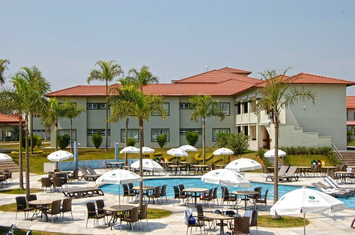 Tau� Hotel & Convention