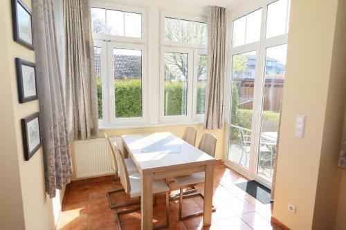 Apartamento Villa St�rtebeker - Ferienwohnung Mit Terrasse