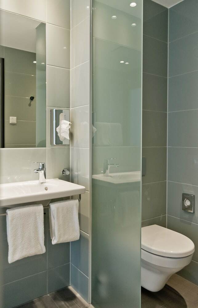 Hotel Super 8 By Wyndham Munich City West