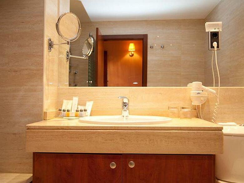 Hotel San Juan de Los Reyes