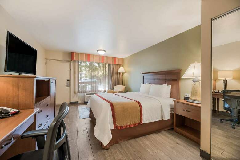 Hotel Best Western Town  And  Country Inn