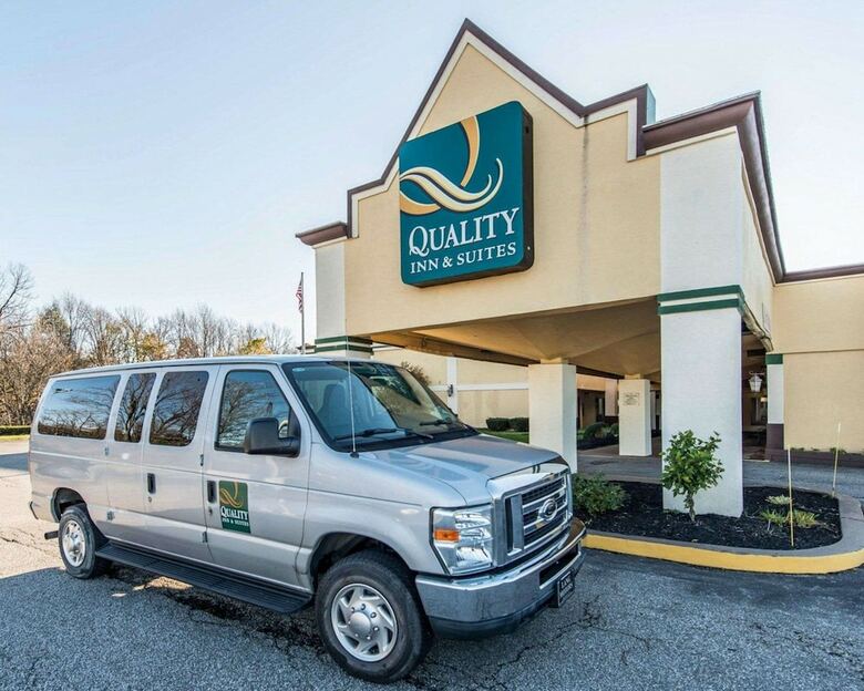 Hotel Quality Inn  And  Suites Conference Center