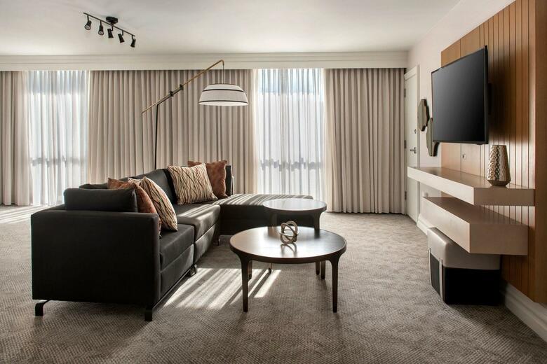 Hotel Westchester Marriott