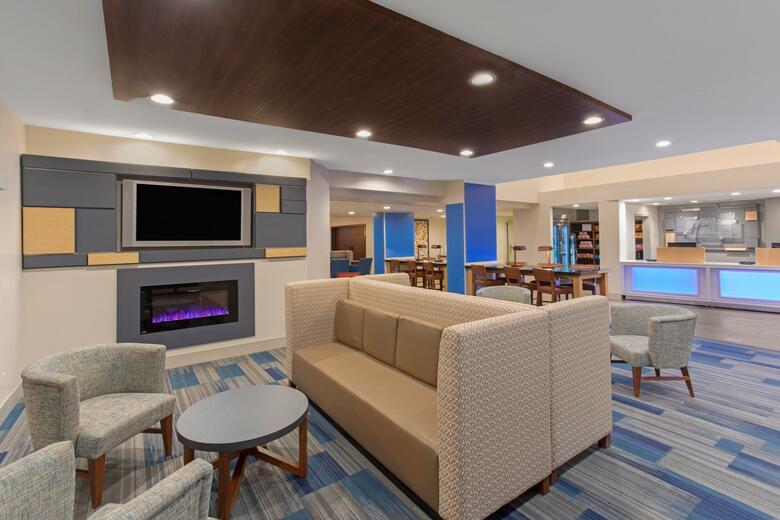 Hotel Comfort Inn & Suites At Asu
