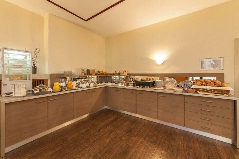 Novum Hotel Plaza D�sseldorf Zentrum