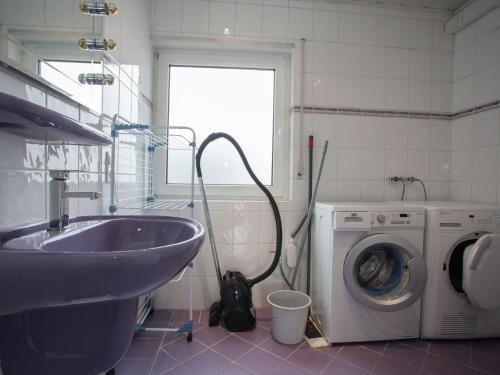 Modest Holiday Home In Neuastenberg With Garden
