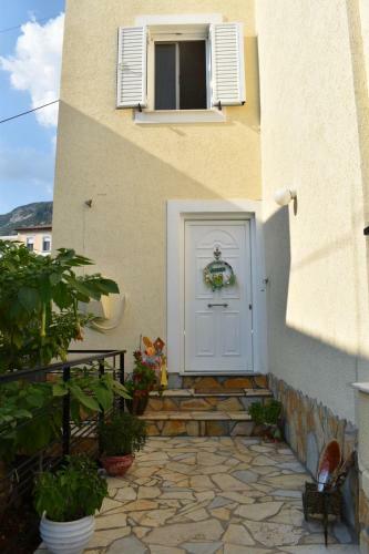 Hostal J&b Rooms Dhermi