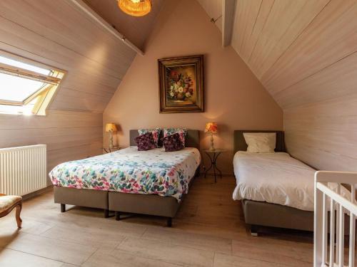 Grand Holiday Home In Comines Near Forest