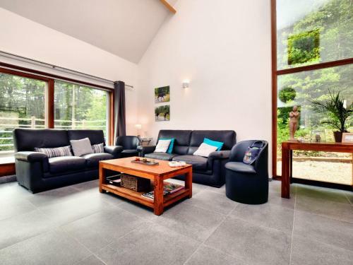 Luxurious Holiday Home In Beauraing With Sauna