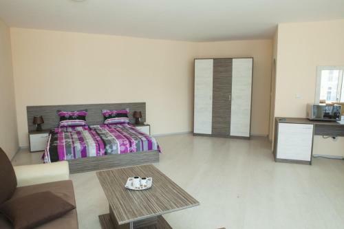 Aparthotel Mirena Rose Garden Family Studio