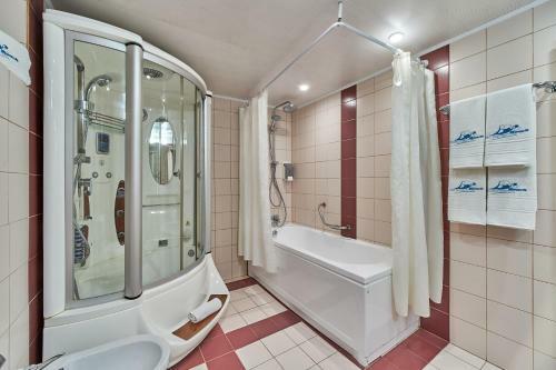 Bilyana Beach Hotel - All Inclusive & Free Beach Access