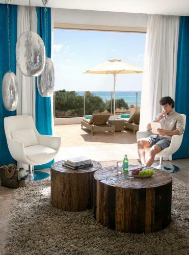 Louis Althea Kalamies Luxury Villas