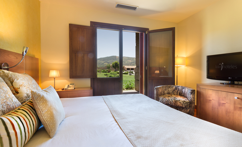 Hotel Iz�n Puerta de Gredos