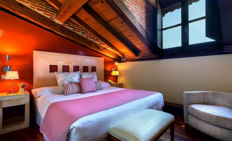 Hotel Iz�n Puerta de Gredos