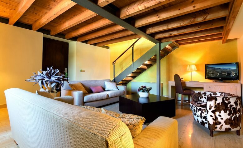 Hotel Iz�n Puerta de Gredos