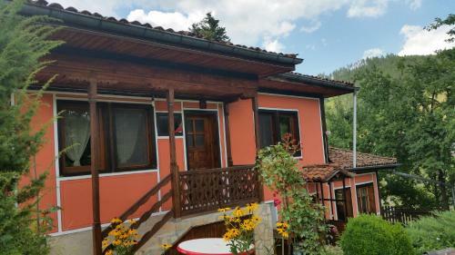 Hostal Mechta Guest House