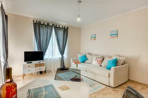 Venera & Anastasia Palace Apartments