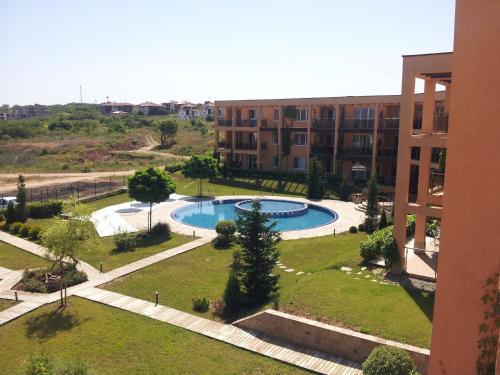 Szopoli Hills Nemski Apartments B17