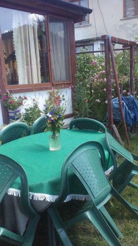 Hostal Edelvays House