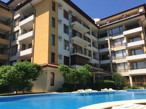 Solar Apartments In Diamond Bay