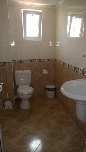 Hostal Elinor Guest House