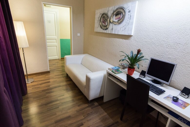 Hostal Lesseps