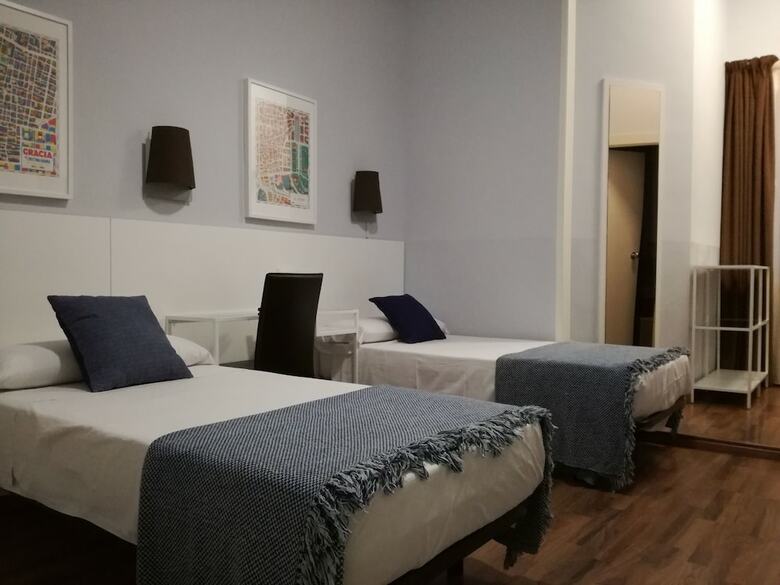 Hostal Lesseps