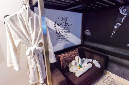 Hostal Backstage Boutique Townhouse
