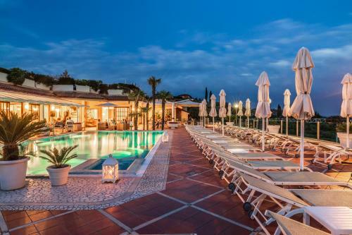 Hotel Madrigale - The Panoramic Resort