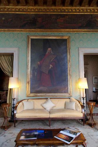 Hostal Palazzetto Pisani Grand Canal